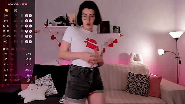 BellaCaress online show from 25, 11, 2025