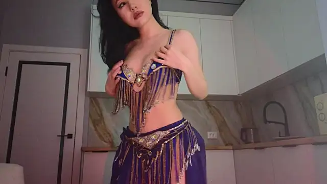 lunajii online show from 26, 4, 2026