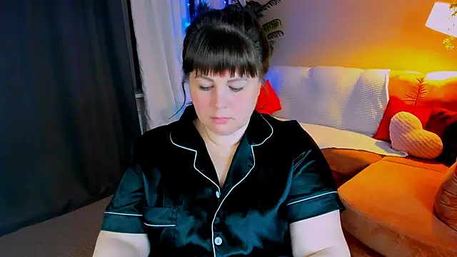 Snapshot of CrystaalStaar chatting on 10, 5, 2026 CrystaalStaar online show from 10, 5, 2026