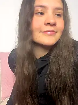 Emilyybennet  online show from 15, 10, 2025