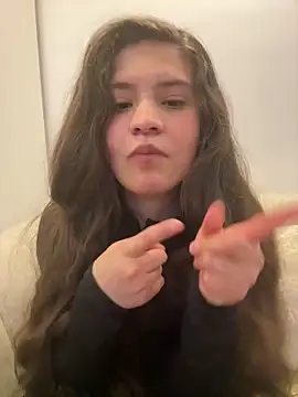 Emilyybennet  online show from 2, 5, 2026