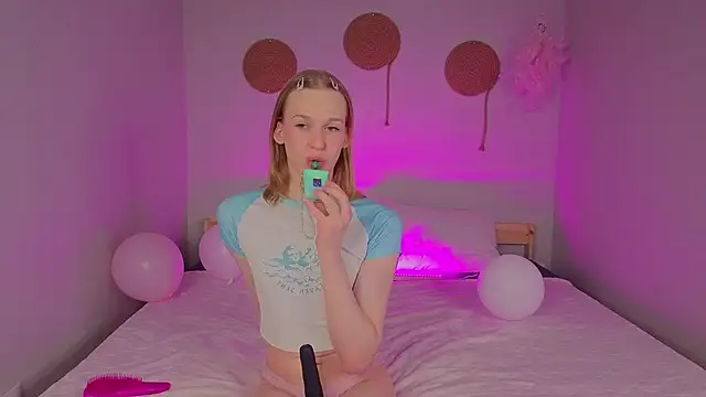 Olivia-Pink online show from 18, 1, 2026