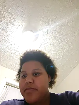 chocolate bella online show from 24, 10, 2025