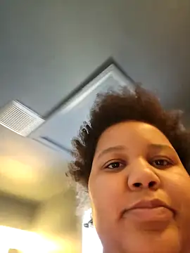 chocolate bella online show from 13, 2, 2026