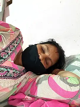 Snapshot of Love-pari077 chatting on 11, 4, 2026 Love-pari077 online show from 11, 4, 2026