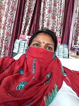 Snapshot of Love-pari077 chatting on 13, 4, 2026 Love-pari077 online show from 13, 4, 2026