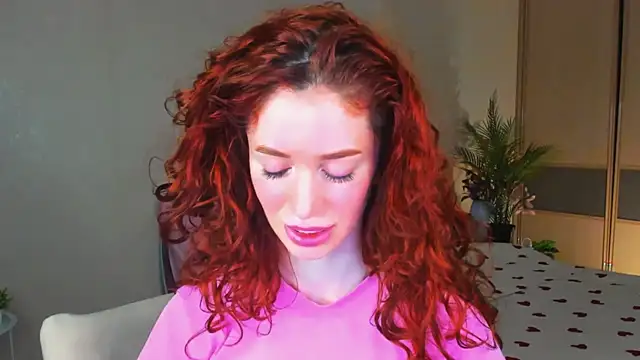ChristinaConteeree online show from 11, 7, 2026