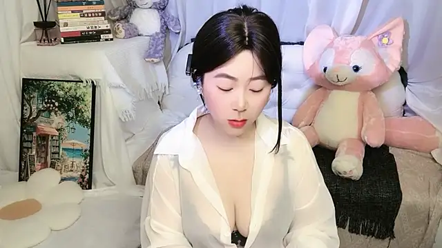 Emmaq996 online show from 11, 4, 2026