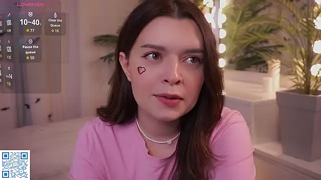 Snapshot of BlissHey chatting on 1, 11, 2025 BlissHey online show from 1, 11, 2025