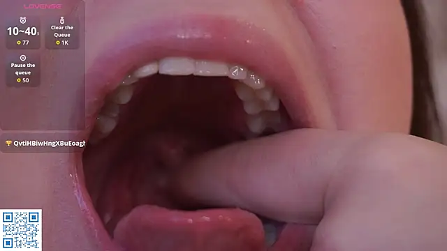 Snapshot of BlissHey chatting on 10, 11, 2025 BlissHey online show from 10, 11, 2025