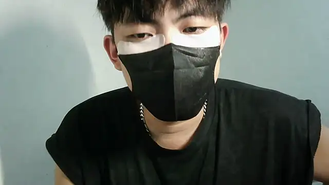 Snapshot of bigbb101011 chatting on 11, 9, 2025 bigbb101011 online show from 11, 9, 2025