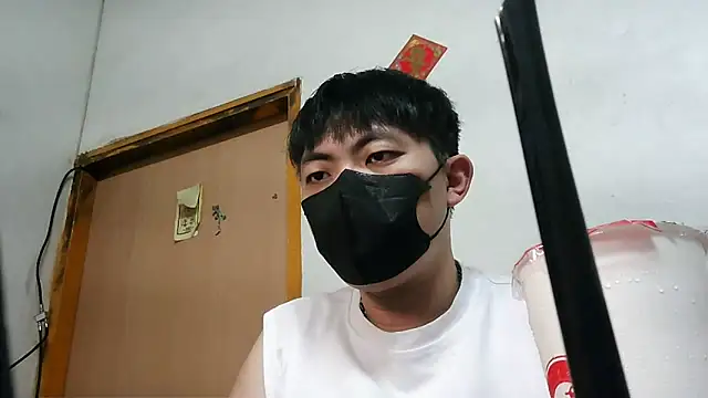 Snapshot of bigbb101011 chatting on 3, 10, 2025 bigbb101011 online show from 3, 10, 2025