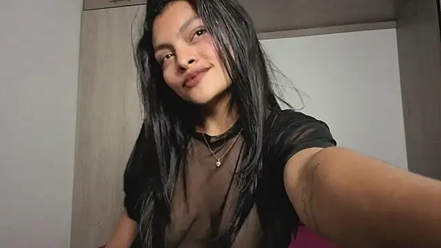 Snapshot of Candela___ chatting on 21, 4, 2026 Candela online show from 21, 4, 2026