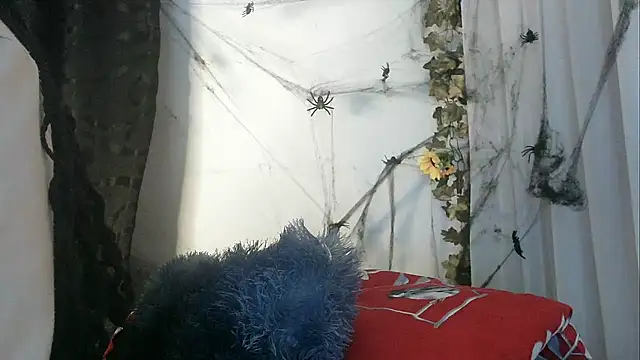Snapshot of angelainparis28 chatting on 14, 10, 2025 angelainparis28 online show from 14, 10, 2025