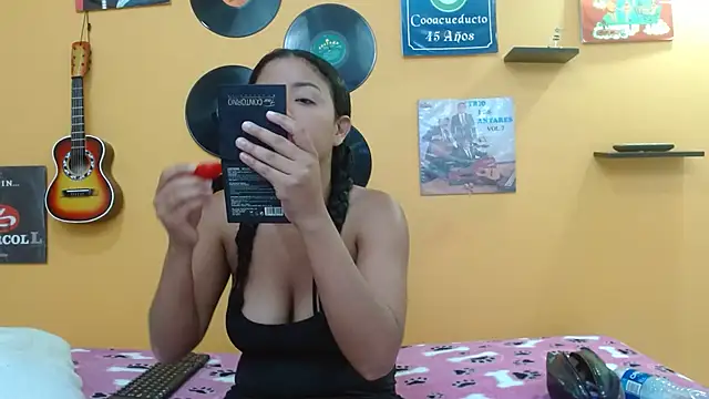 meisevil77 online show from 17, 9, 2025