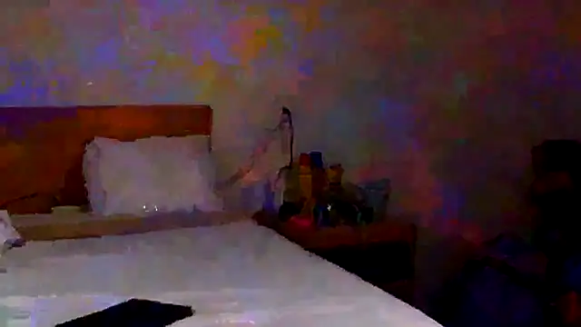 SparklesB1tch online show from 23, 11, 2025