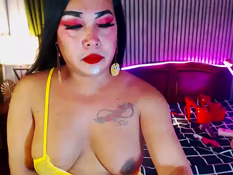 Snapshot of CumFactoryLuna chatting on 26, 4, 2026 CumFactoryLuna online show from 26, 4, 2026