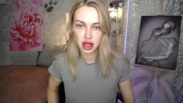 Snapshot of NickyAdamidi chatting on 20, 7, 2026 NickyAdamidi online show from 20, 7, 2026