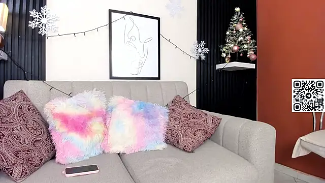 Sirenita petitexoxo online show from 27, 11, 2025