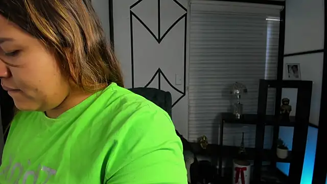 ElaBourn  online show from 25, 10, 2025