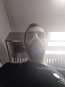 hotmen83 online show from 25, 10, 2025