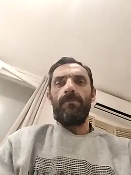 hotmen83 online show from 31, 10, 2025