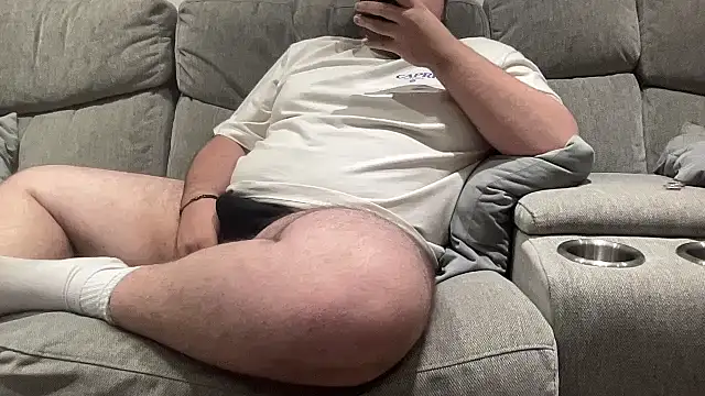 Snapshot of British_28 chatting on 11, 9, 2025 British 28 online show from 11, 9, 2025