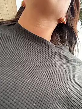 Ninabigtitied online show from 21, 12, 2025