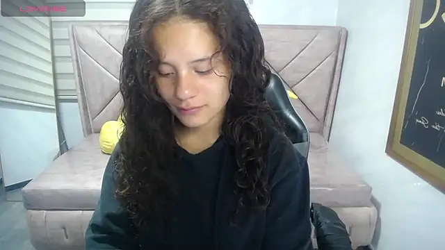 Velvet Moon V online show from 9, 9, 2025