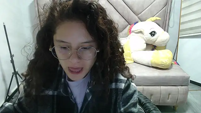 Velvet Moon V online show from 14, 11, 2025