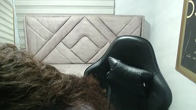 Velvet Moon V online show from 10, 2, 2026