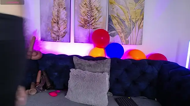 Snapshot of may_wood chatting on 24, 6, 2026 may wood online show from 24, 6, 2026
