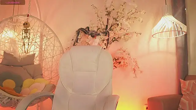 JadeSummerr online show from 6, 10, 2025