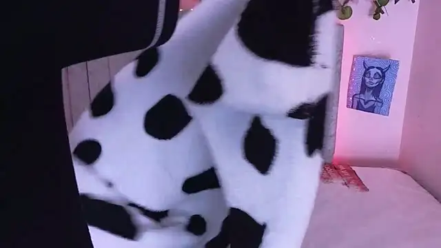 Snapshot of katalinathxandbritney1 chatting on 13, 9, 2025 katalinathxandbritney1 online show from 13, 9, 2025