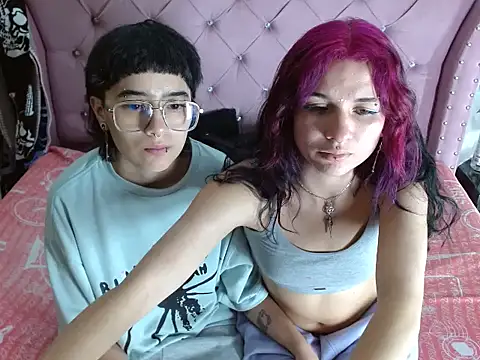 Snapshot of katalinathxandbritney1 chatting on 13, 1, 2026 katalinathxandbritney1 online show from 13, 1, 2026