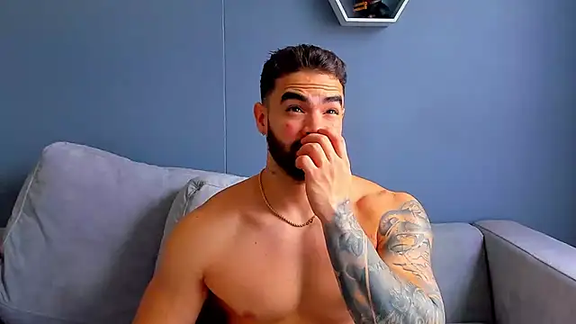 Paul Phoenix online show from 17, 9, 2025