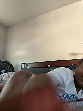 Snapshot of PrettyBabriexox chatting on 3, 10, 2025 PrettyBabriexox online show from 3, 10, 2025