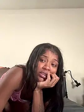 Snapshot of PrettyBabriexox chatting on 28, 10, 2025 PrettyBabriexox online show from 28, 10, 2025