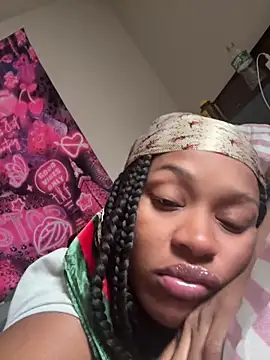 Snapshot of PrettyBabriexox chatting on 13, 4, 2026 PrettyBabriexox online show from 13, 4, 2026