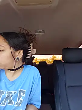 Snapshot of daddysgoodgrl215 chatting on 25, 9, 2025 daddysgoodgrl215 online show from 25, 9, 2025