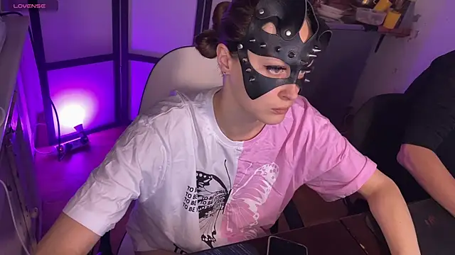 Snapshot of cutemilana_sexwife chatting on 9, 11, 2025 cutemilana sexwife online show from 9, 11, 2025