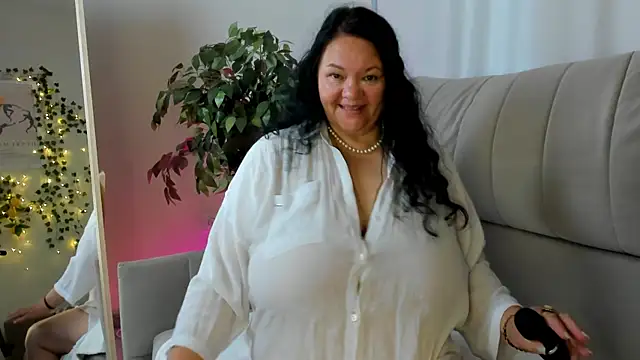 Snapshot of sandra_jackson chatting on 7, 7, 2026 sandra jackson online show from 7, 7, 2026