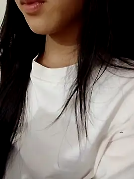 Snapshot of Desi_sara chatting on 5, 11, 2025 Desi sara online show from 5, 11, 2025