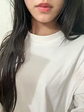 Snapshot of Desi_sara chatting on 8, 11, 2025 Desi sara online show from 8, 11, 2025