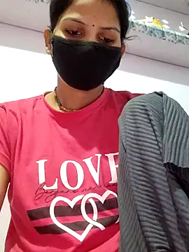 poojam93 online show from 4, 11, 2025