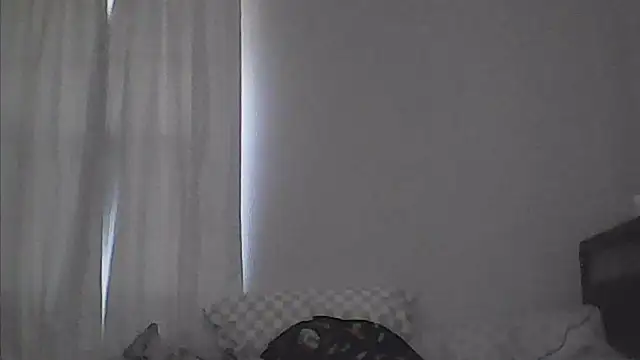 Snapshot of sarahkat86 chatting on 4, 5, 2026 sarahkat86 online show from 4, 5, 2026