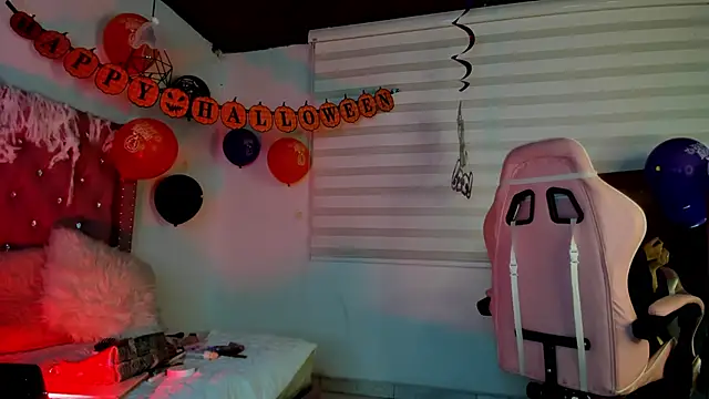 Snapshot of Jade_rey_ chatting on 24, 10, 2025 Jade rey online show from 24, 10, 2025