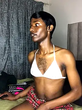 Trans fairy online show from 28, 9, 2025