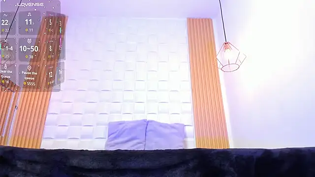 Snapshot of AriaBelle chatting on 14, 4, 2026 AriaBelle online show from 14, 4, 2026