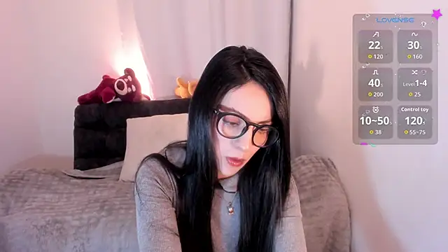 Snapshot of sarah_saenz_ chatting on 15, 5, 2026 sarah saenz online show from 15, 5, 2026